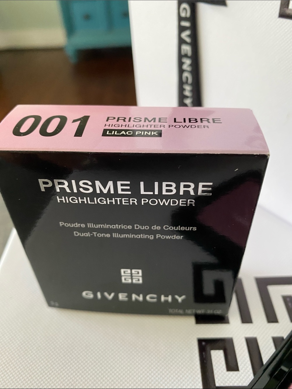 Givenchy Prisme Libre Highlighter Powder - Picture 3 of 5